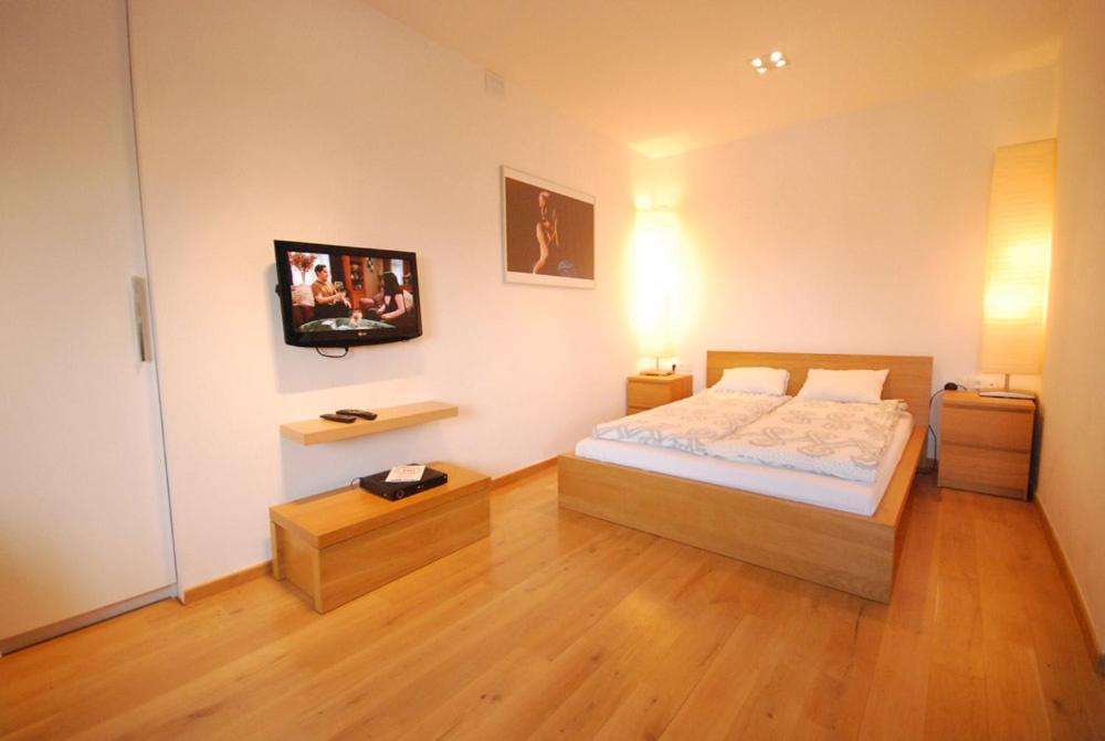 Apartment4You - Solidarnosci Warsaw Room photo