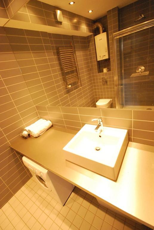 Apartment4You - Solidarnosci Warsaw Room photo